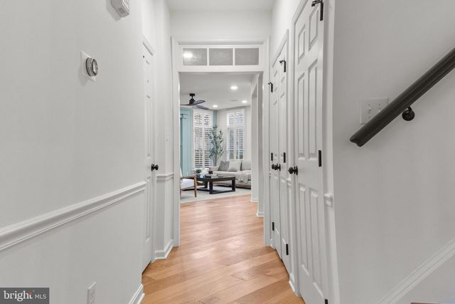 2370 WHITESTONE HILL CT, Falls Church, VA 22043