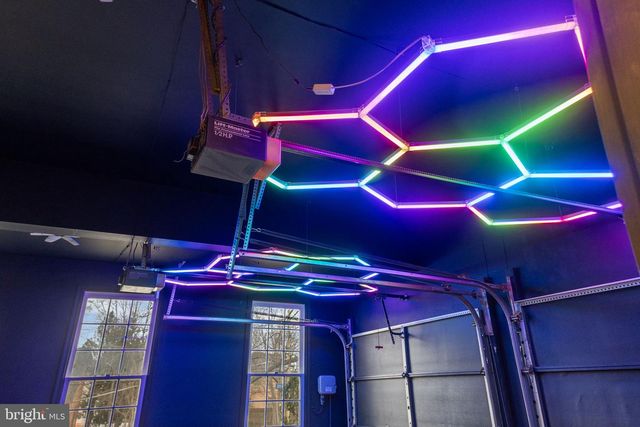 2370 WHITESTONE HILL CT, Falls Church, VA 22043