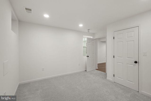 2370 WHITESTONE HILL CT, Falls Church, VA 22043