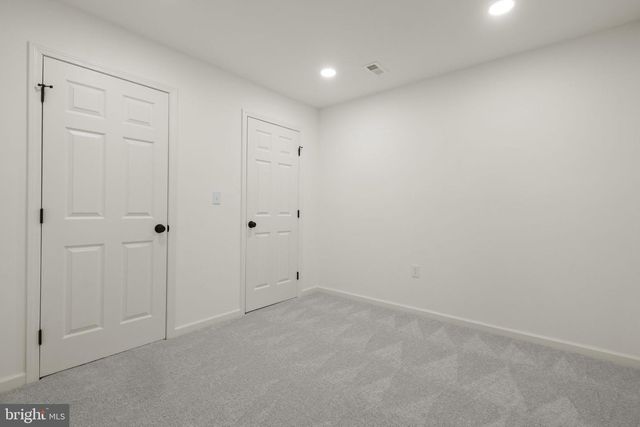 2370 WHITESTONE HILL CT, Falls Church, VA 22043