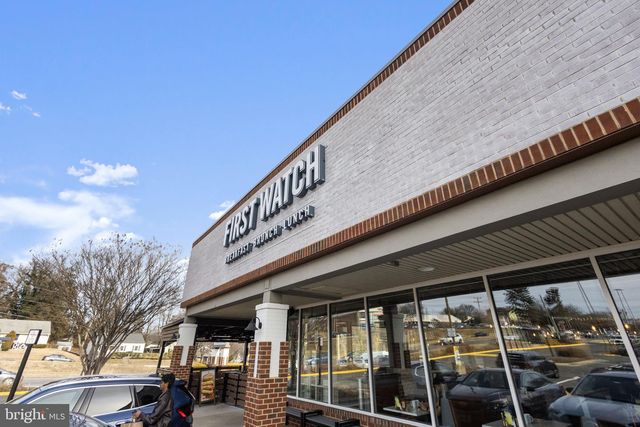 2370 WHITESTONE HILL CT, Falls Church, VA 22043