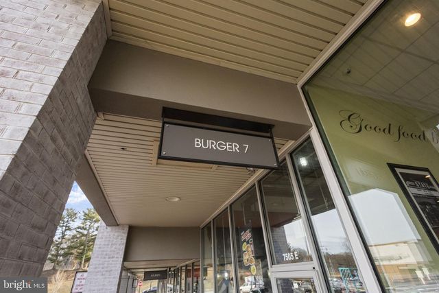 2370 WHITESTONE HILL CT, Falls Church, VA 22043