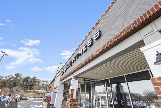 2370 WHITESTONE HILL CT, Falls Church, VA 22043