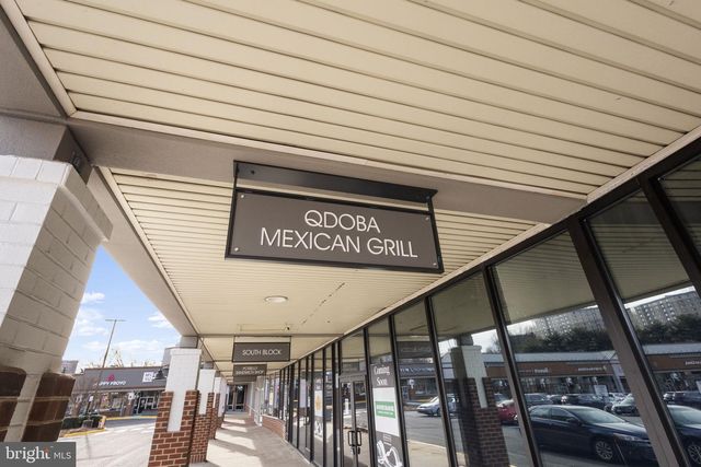 2370 WHITESTONE HILL CT, Falls Church, VA 22043