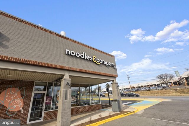 2370 WHITESTONE HILL CT, Falls Church, VA 22043