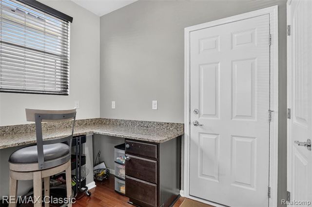 29949 Macintosh Lane, New Hudson, MI 48165