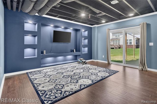 29949 Macintosh Lane, New Hudson, MI 48165