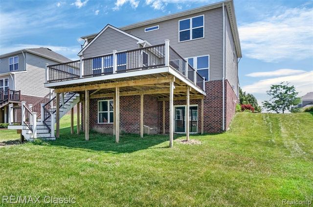 29949 Macintosh Lane, New Hudson, MI 48165