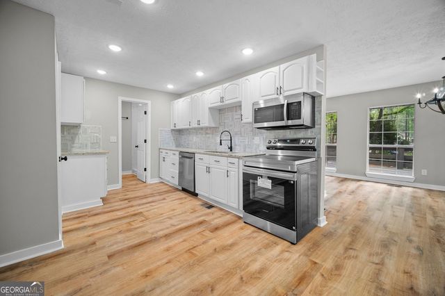 9780 Dixon Industrial Boulevard, Jonesboro, GA 30236