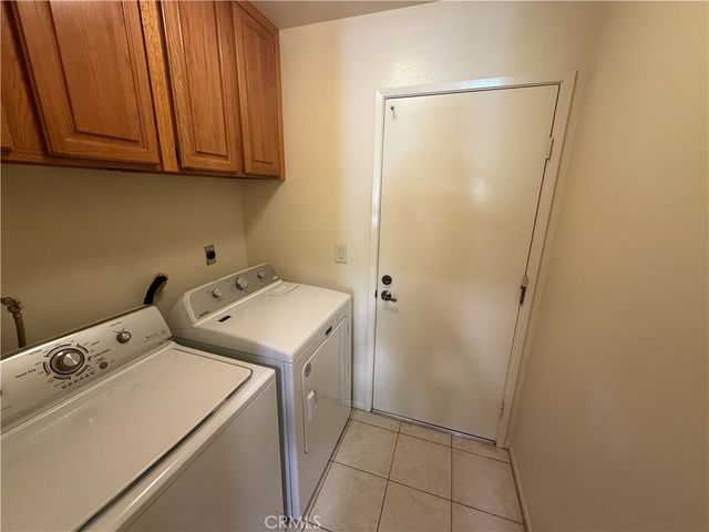 5731 E Crater Lake, Orange, CA 92867