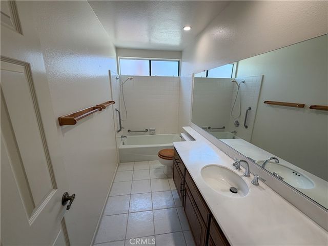 5731 E Crater Lake, Orange, CA 92867
