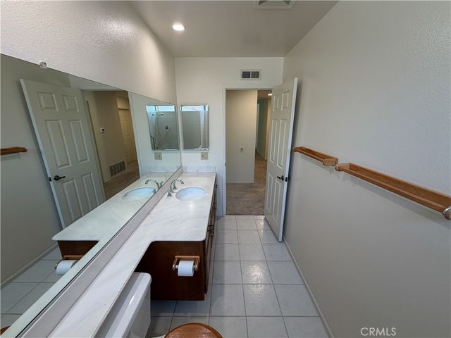5731 E Crater Lake, Orange, CA 92867