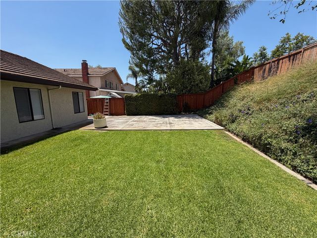 5731 E Crater Lake, Orange, CA 92867