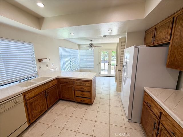5731 E Crater Lake, Orange, CA 92867