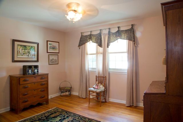 155 STRATFORD DR, Philadelphia, PA 19115