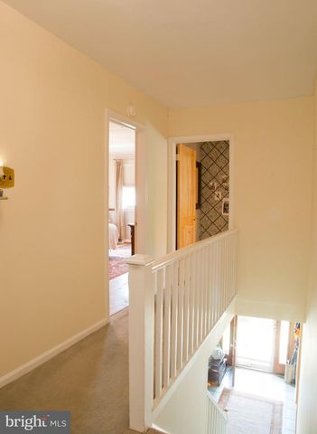 155 STRATFORD DR, Philadelphia, PA 19115