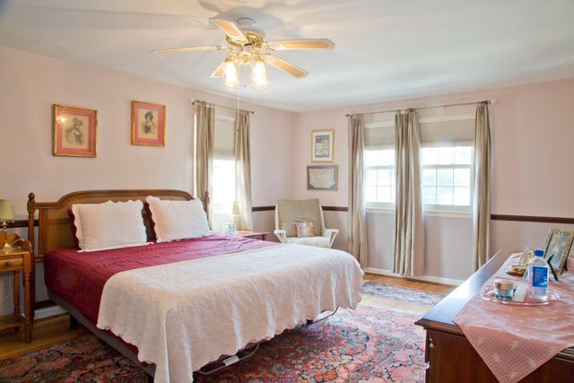 155 STRATFORD DR, Philadelphia, PA 19115