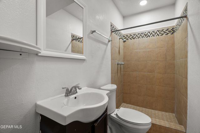 1922 HAPPER Street, El Paso, TX 79903