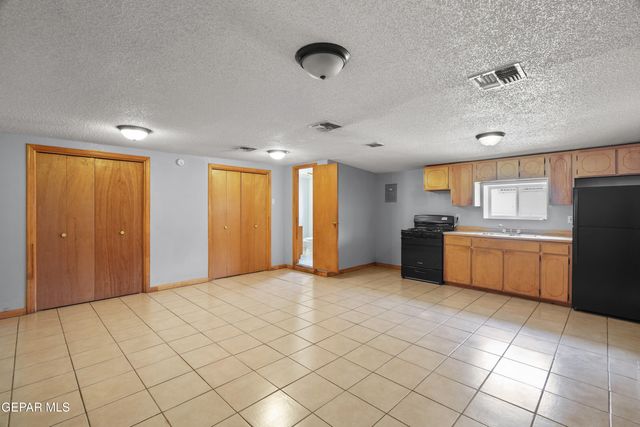 1922 HAPPER Street, El Paso, TX 79903
