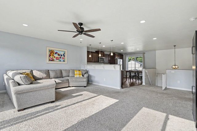 20260 Kiefer Way, South Bend, IN 46637