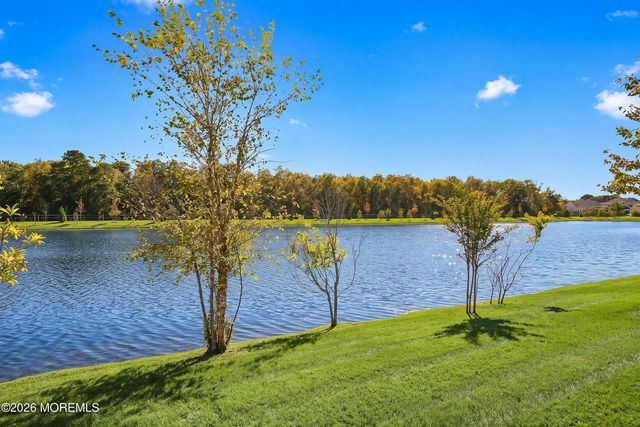 42 Twilight Drive, Barnegat, NJ 08005