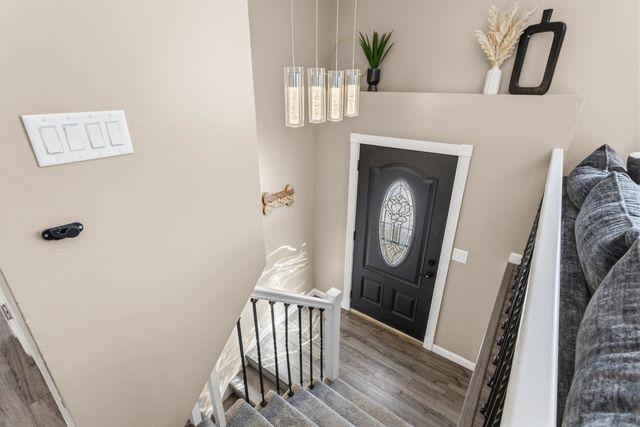 32 Syracuse Road, Nashua, NH 03064