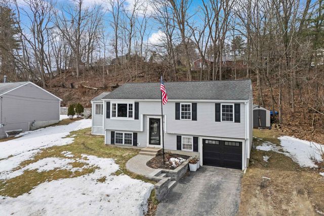 32 Syracuse Road, Nashua, NH 03064