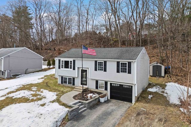 32 Syracuse Road, Nashua, NH 03064