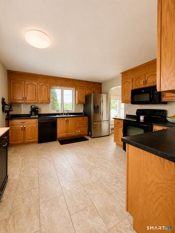 172 Carpenter Avenue, Meriden, CT 06450