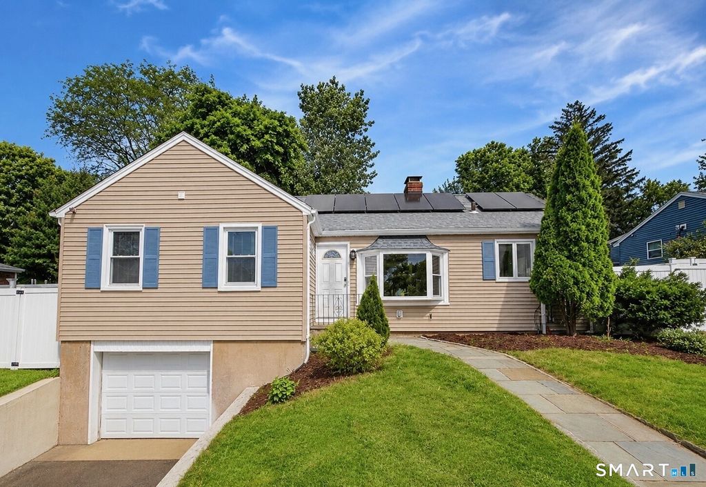 172 Carpenter Avenue, Meriden, CT 06450