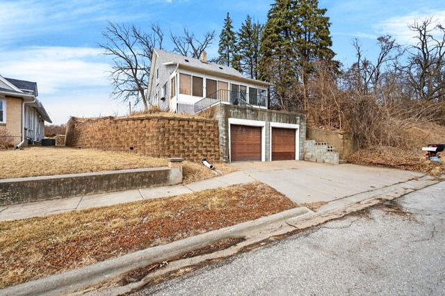 28 CANNING Street, Council Bluffs, IA 51503