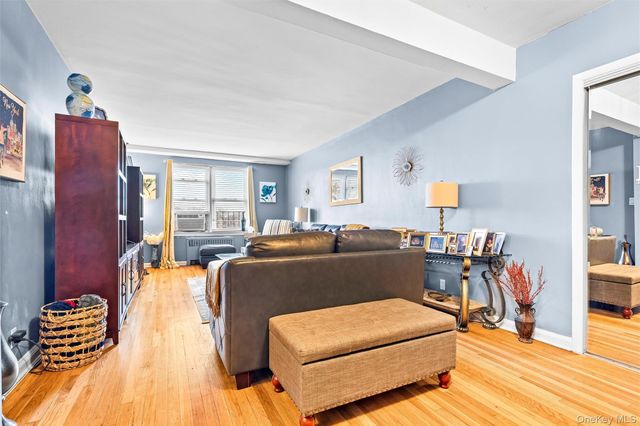 2080 Barnes Avenue 4A, Bronx, NY 10462