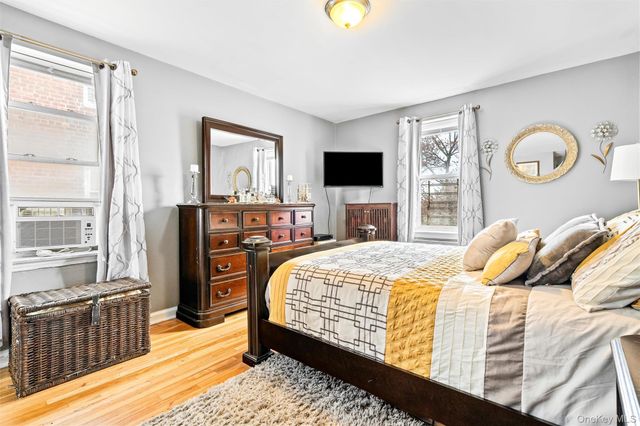 2080 Barnes Avenue 4A, Bronx, NY 10462