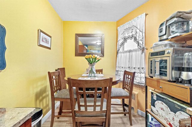 2080 Barnes Avenue 4A, Bronx, NY 10462