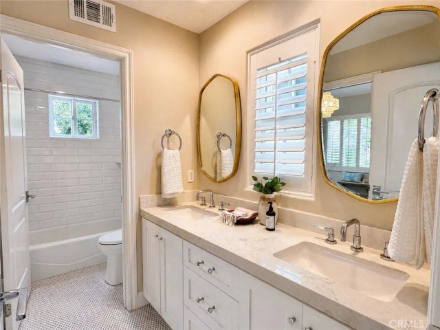 706 Avenue B, Redondo Beach, CA 90277