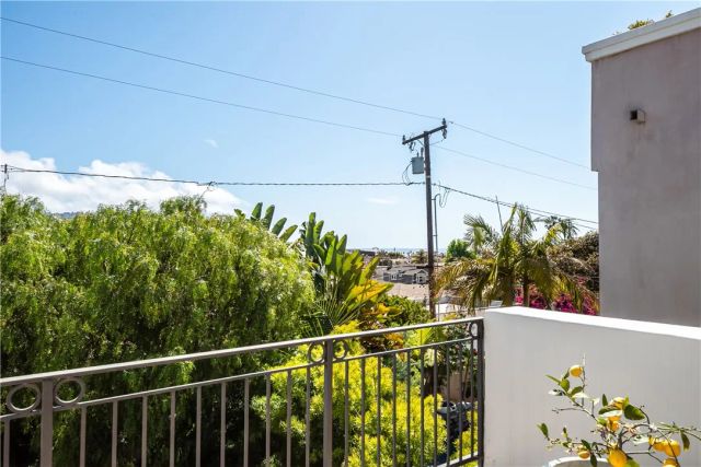 706 Avenue B, Redondo Beach, CA 90277