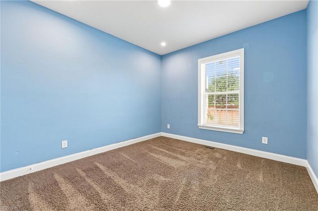 220 Kingsale RD, Suffolk, VA 23437