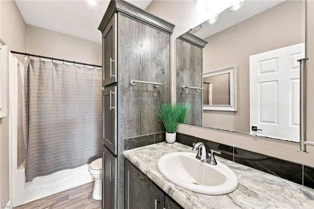 220 Kingsale RD, Suffolk, VA 23437