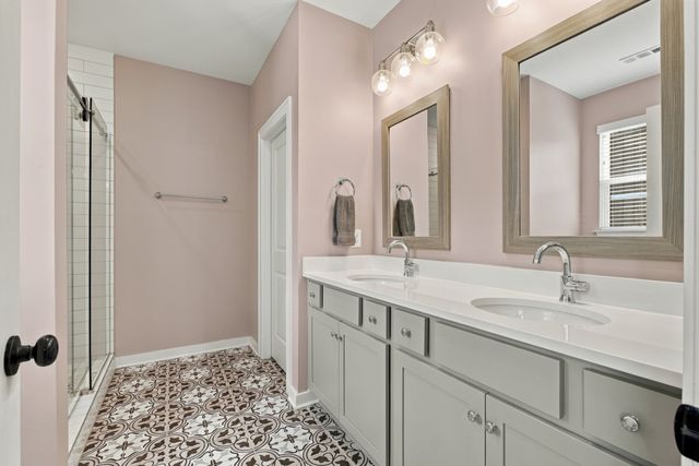 863 Plowson Rd, Mount Juliet, TN 37122