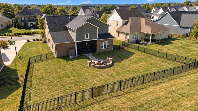863 Plowson Rd, Mount Juliet, TN 37122