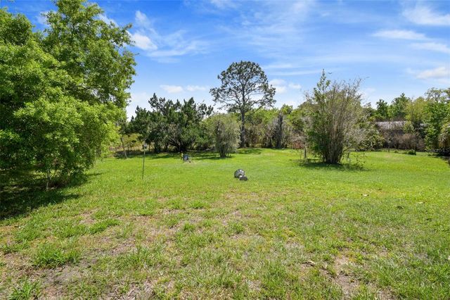 2700 WACCASSA STREET, Geneva, FL 32732