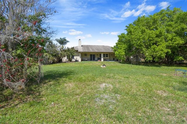 2700 WACCASSA STREET, Geneva, FL 32732