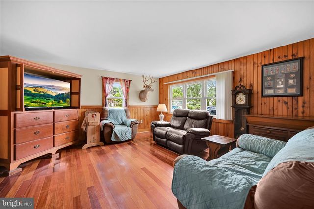5910 LITTLEFIELD AVE, Reading, PA 19606