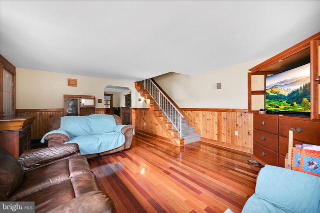 5910 LITTLEFIELD AVE, Reading, PA 19606
