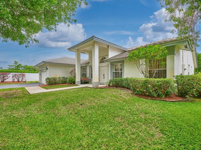 4610 NW 100th Way, Coral Springs, FL 33076