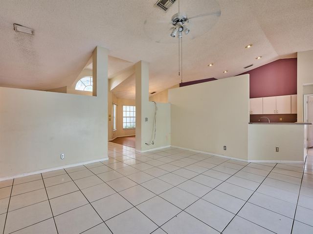 4610 NW 100th Way, Coral Springs, FL 33076