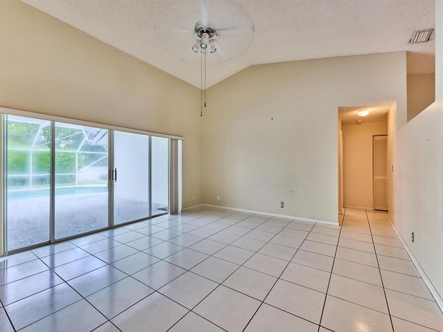 4610 NW 100th Way, Coral Springs, FL 33076
