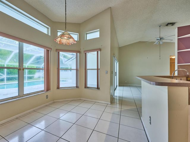 4610 NW 100th Way, Coral Springs, FL 33076