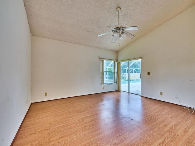 4610 NW 100th Way, Coral Springs, FL 33076