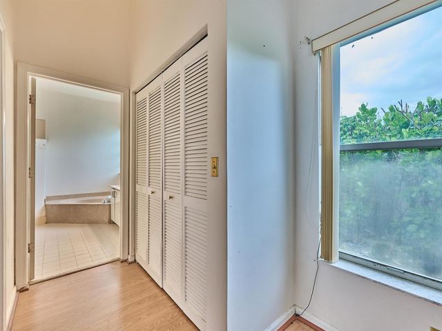 4610 NW 100th Way, Coral Springs, FL 33076